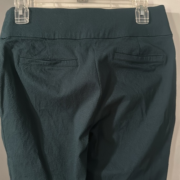 Two Maurice’s Bengaline capris small - Picture 7 of 8